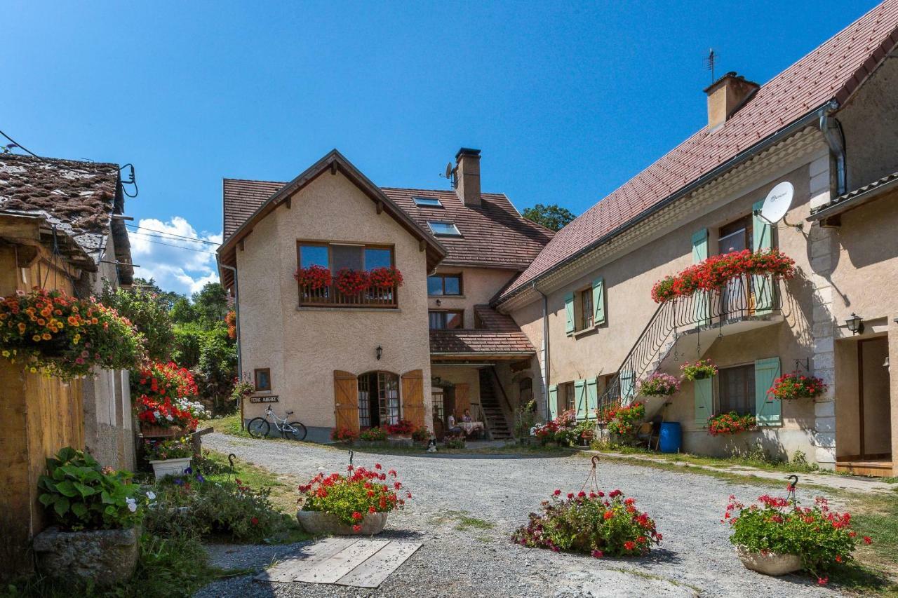 Les Clarines Perceneige - Chambre D'Hotes Vue Sur Montagne & Spa Saint-Jacques-en-Valgodemard Экстерьер фото